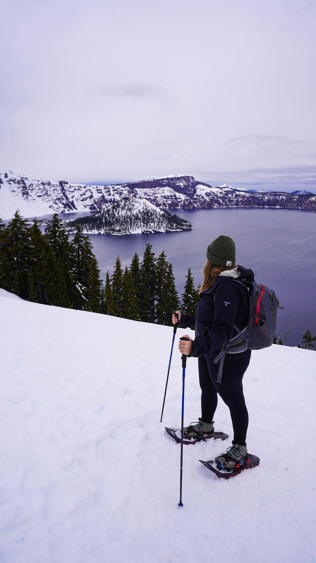Did you know that this is what Crater Lake National Park looks like in the spring? ❄️