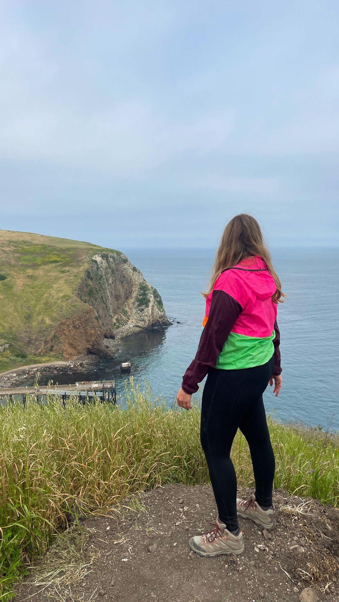 Last year, I completed my goal to hike in all 50 states. Now I’m on a mission to visit all 63 US national parks and I’m taking you along the journey! I’ve been to 47 national parks so far, and this is a series where I share a guide to visiting each one. 