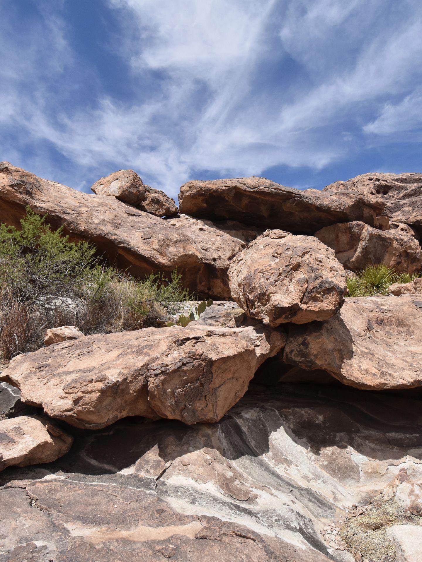 An area of boulders at Hueco Tanks State Park.