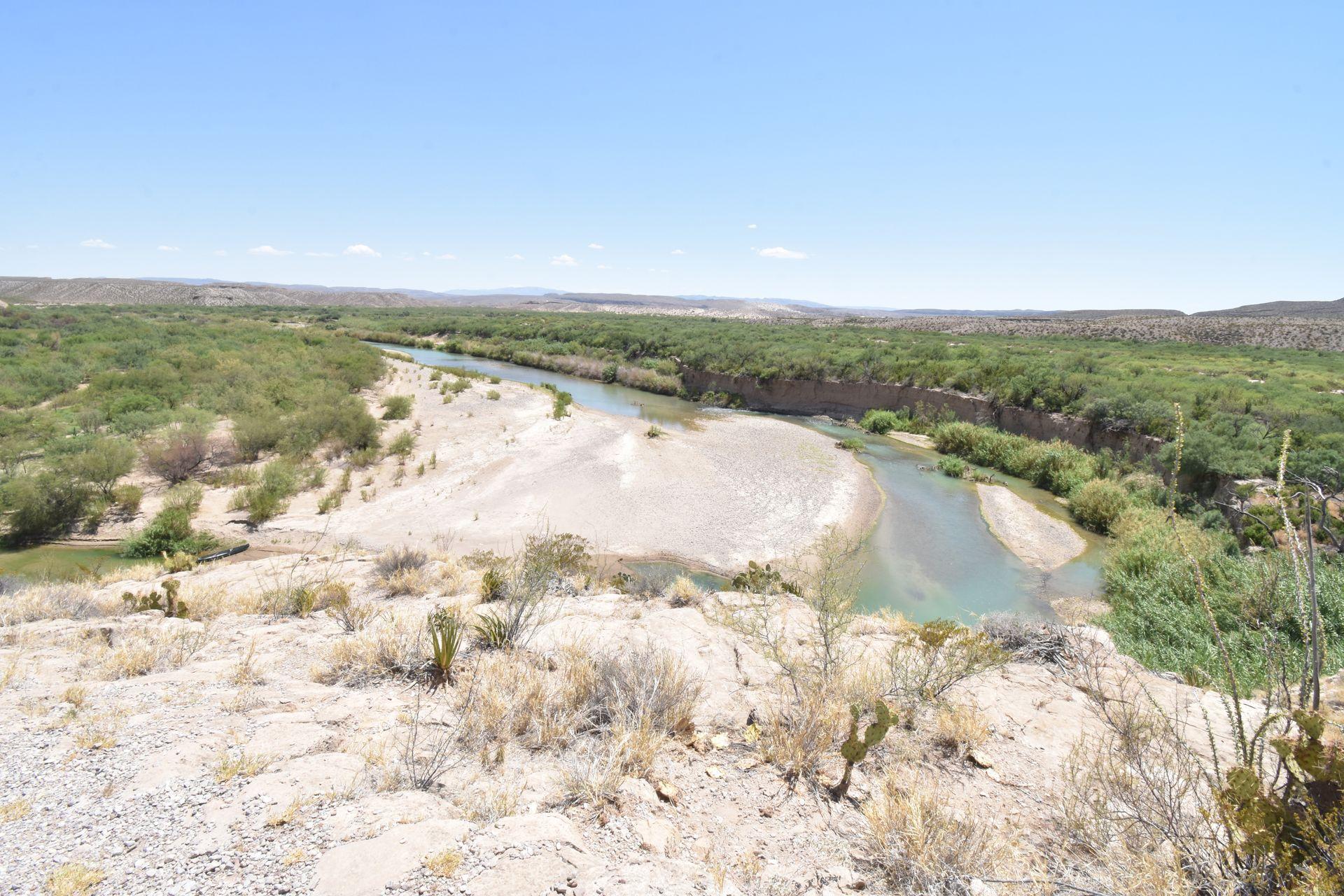 Looking down at the Rio Grande River on the Boquillas Canyon trail.