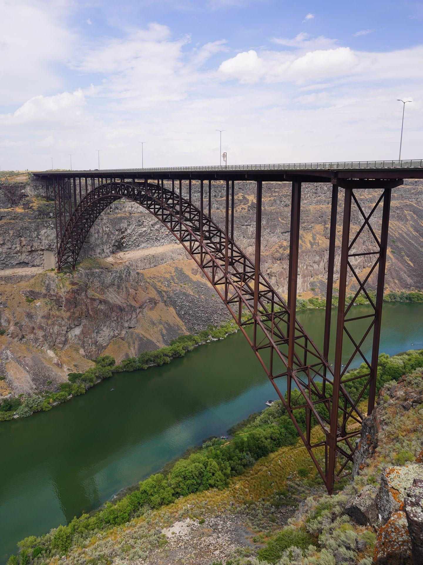 A view of the Perrine Memorial Bridge from the rim of the canyon.