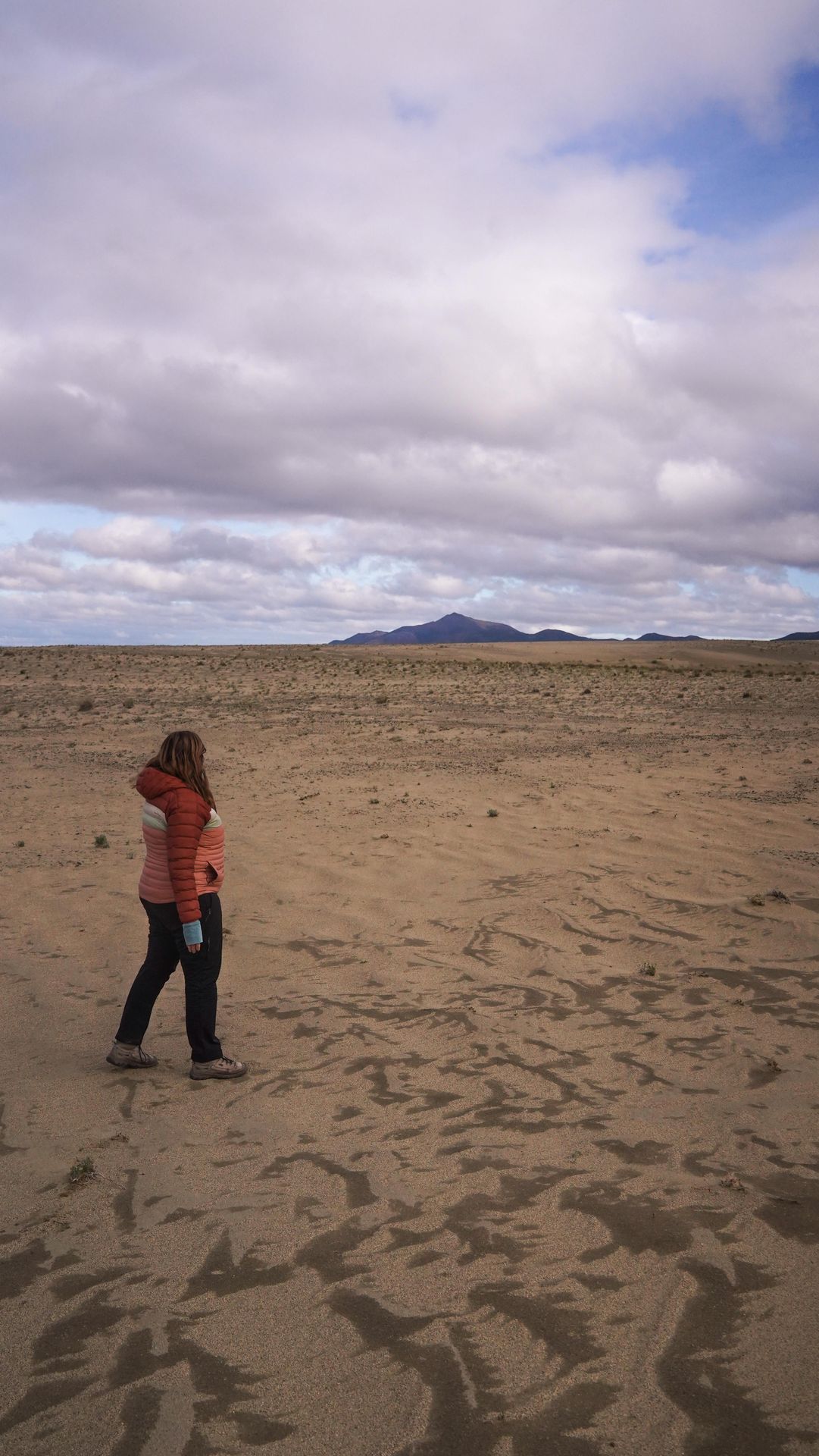 Not the Sahara desert… not a Caribbean beach… this is above the Arctic circle 🤯