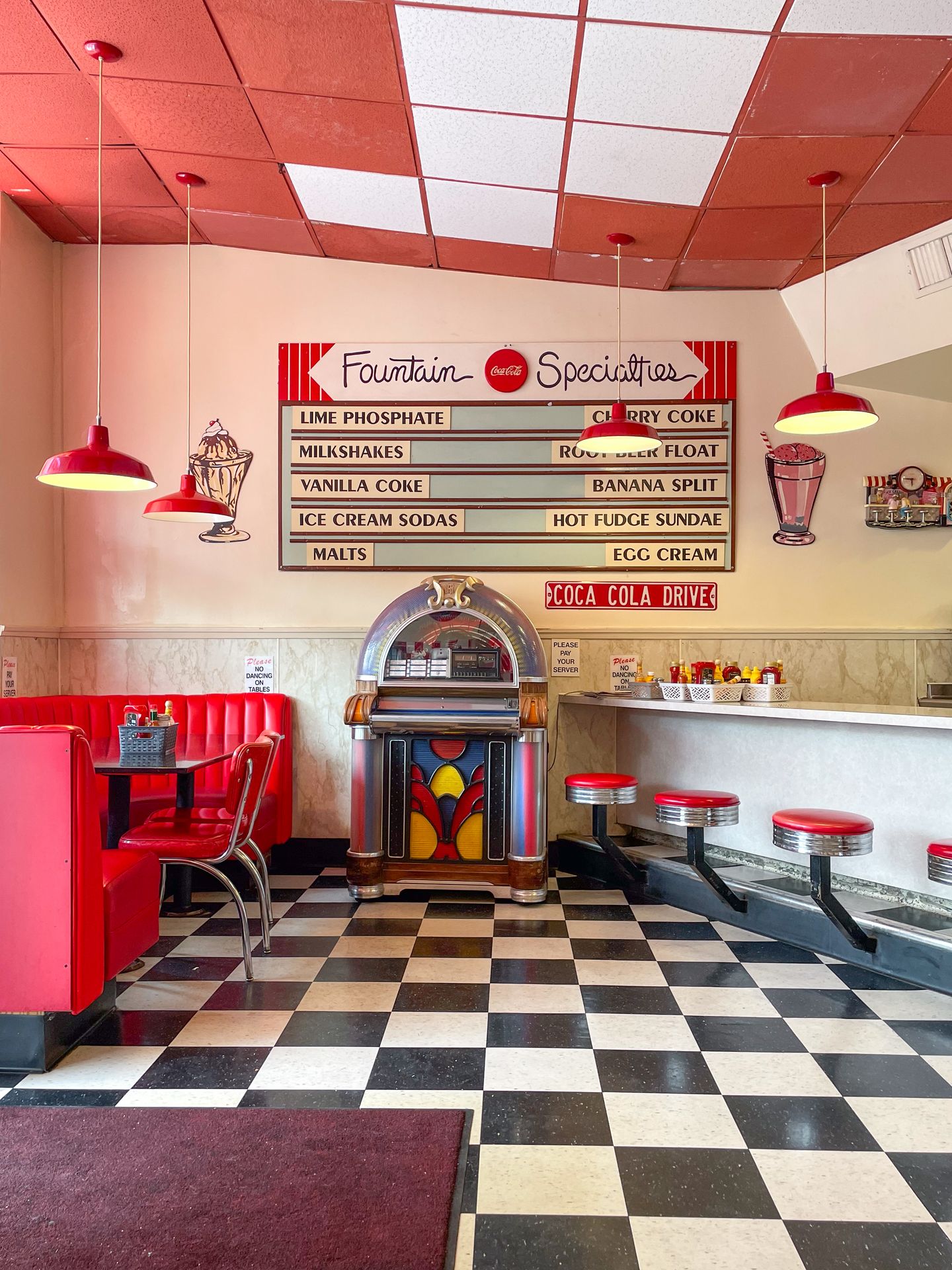 A jukebox inside of Busy Bee Cafe