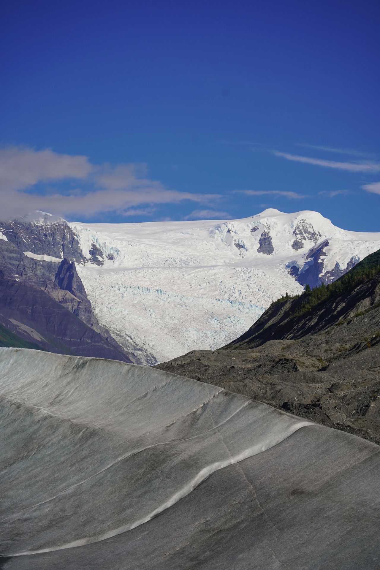 A view of the icefall and the ice of the Root Glacier