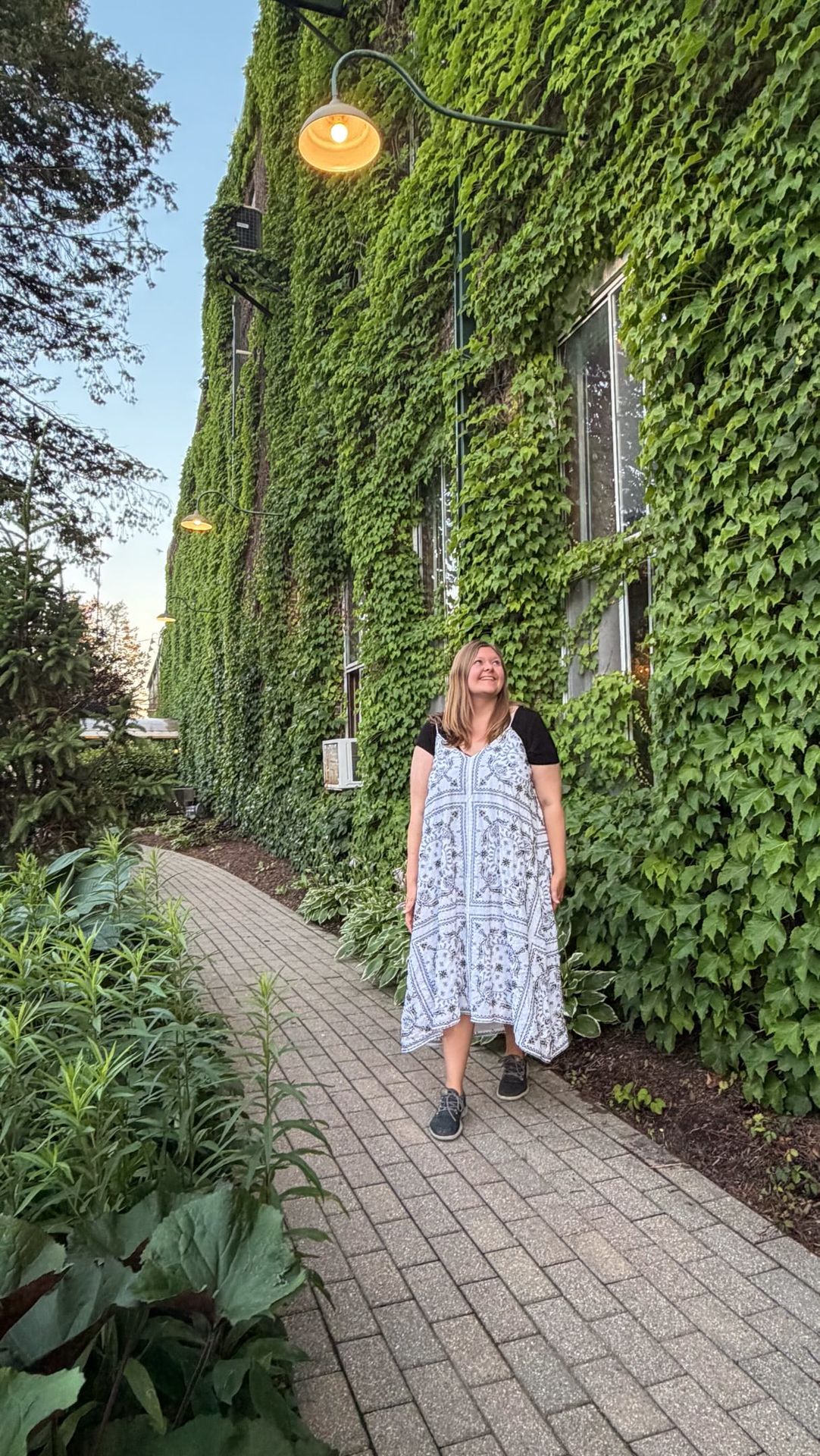 Peaceful nature and adorable small towns, just an hour(ish) outside of Chicago 😍