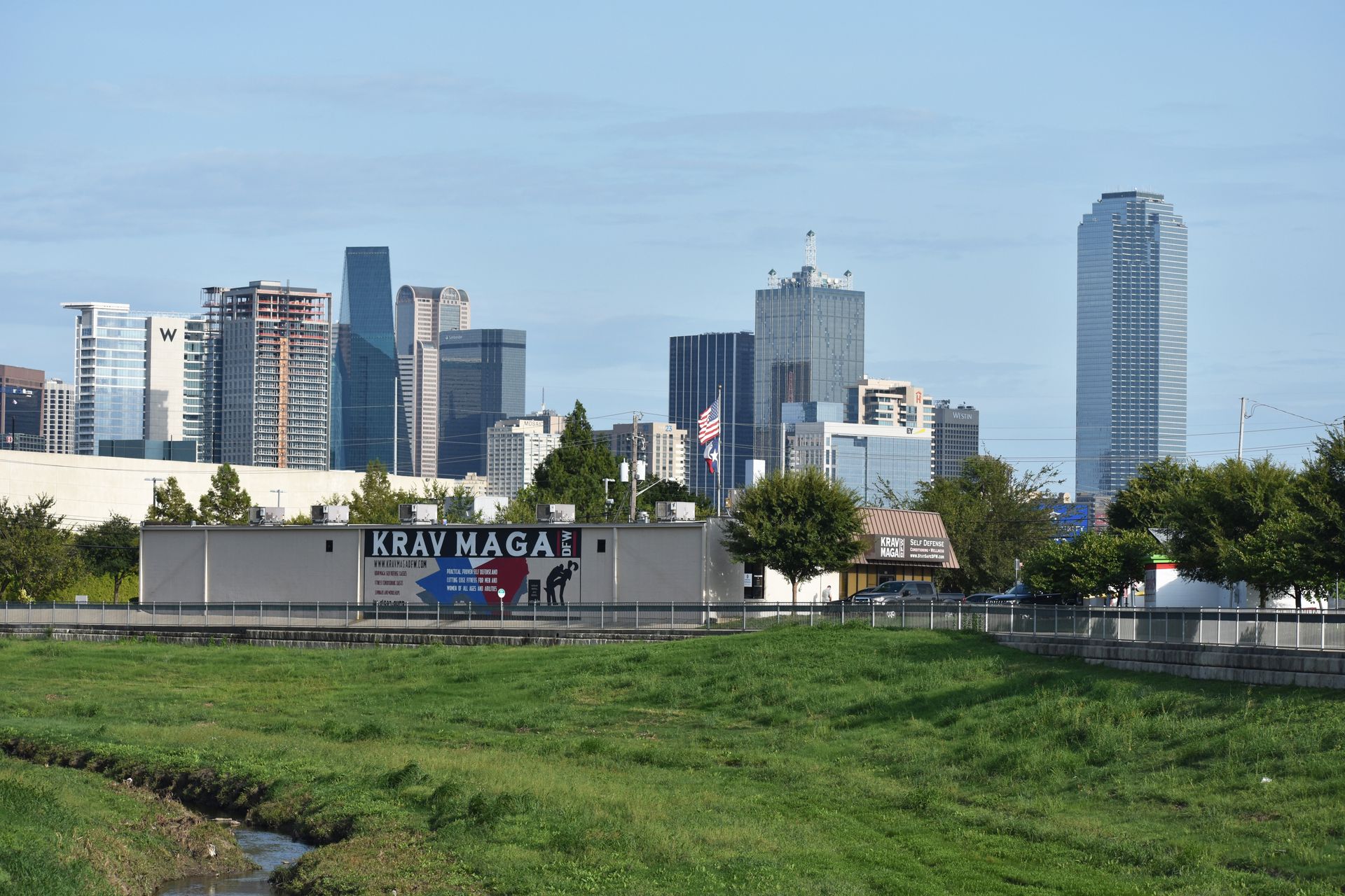A view of downtown Dallas from the Trinity Skyline trail.