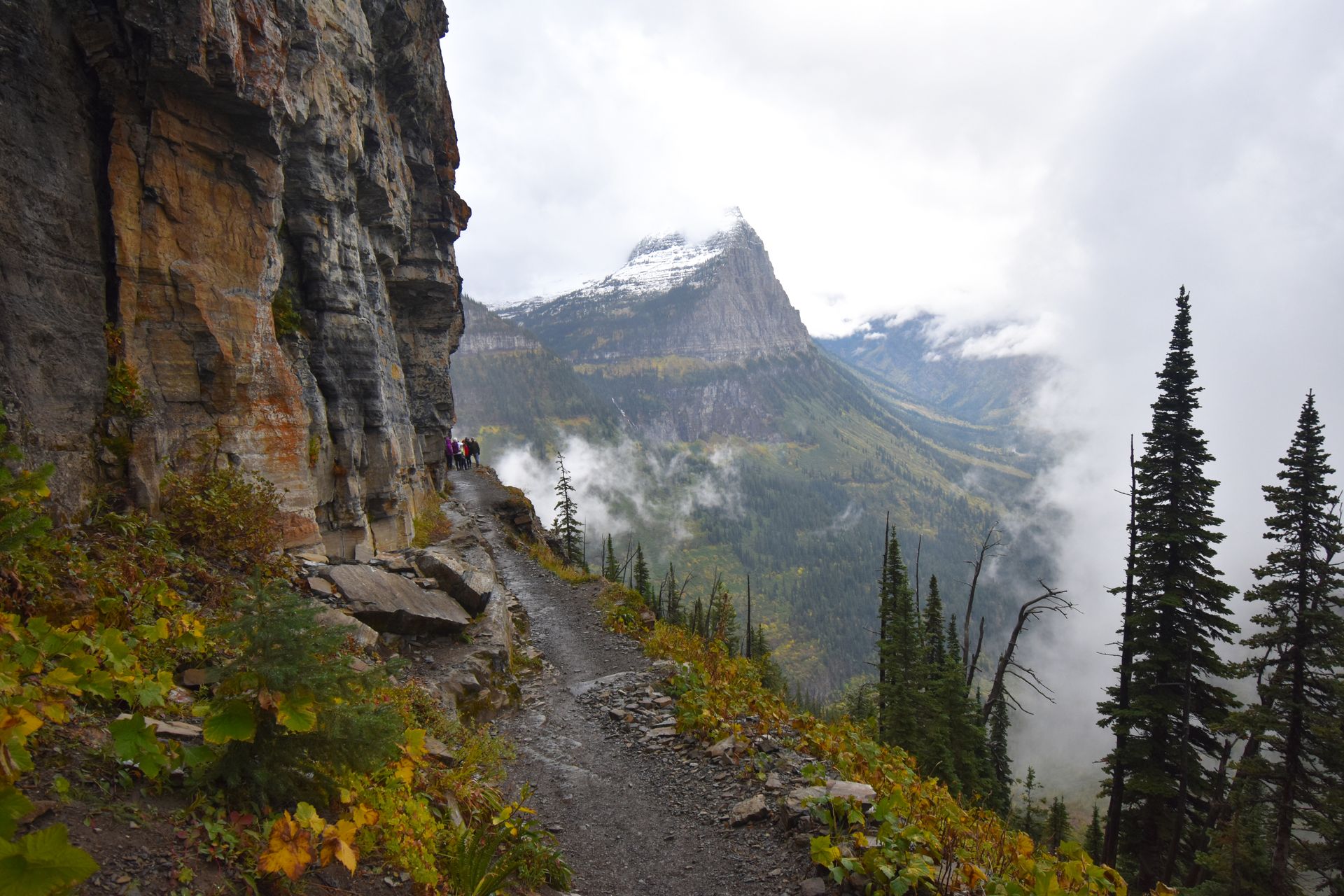 The Ultimate Guide to Exploring Glacier National Park in September ...