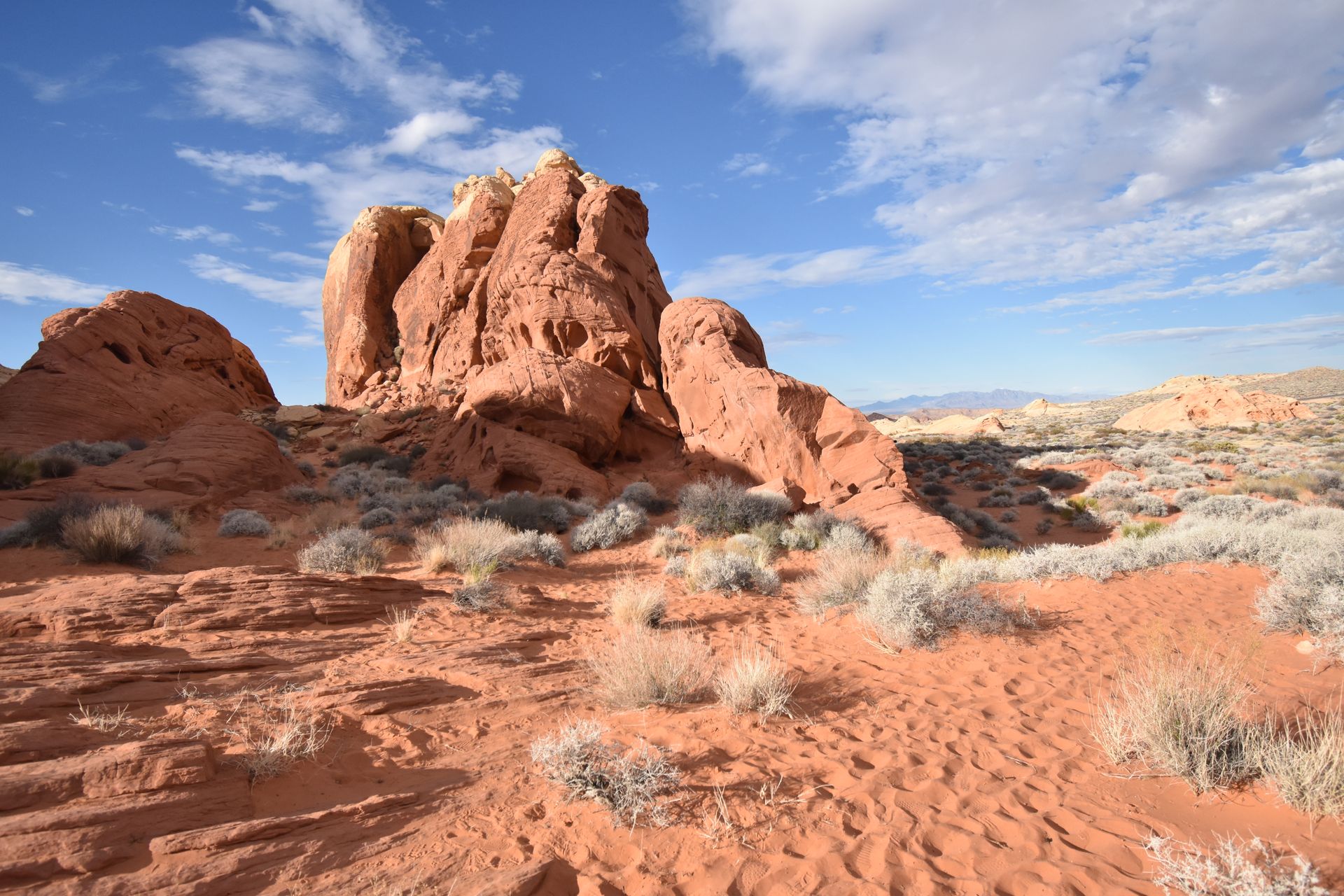 12 of The Best Las Vegas Attractions Off the Strip - Lost with Lydia